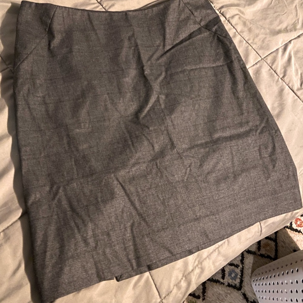 Gray plaid pencil skirt